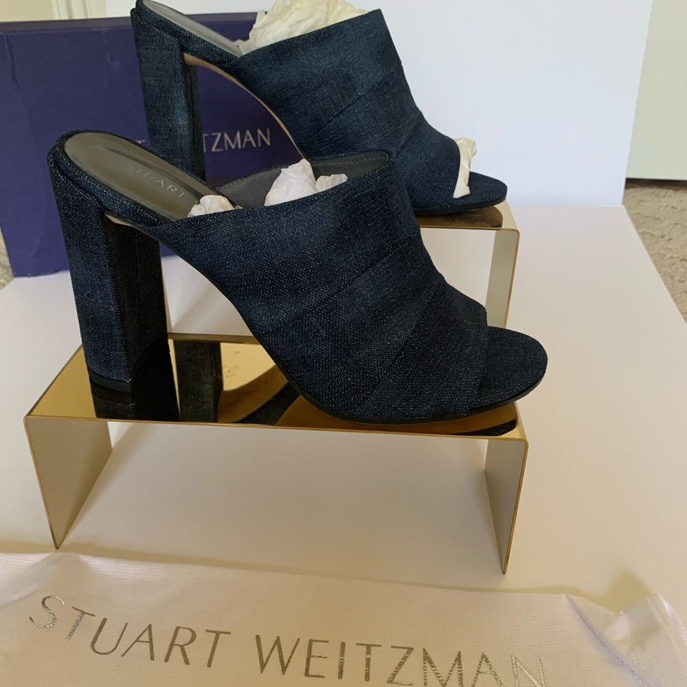 Stuart Weitzman Mules Size 8